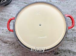 LE CREUSET Enameled Cast Iron Dutch Oven Round 26 Red-see chipped interior