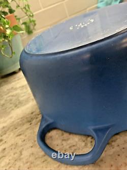 LE CREUSET FRANCE #24 4.5 QT MATT BLUE DUTCH OVEN WithLID CAST IRON ENAMEL CHIP