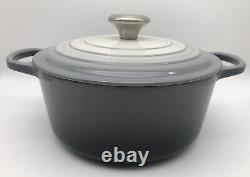 LE CREUSET Round Enamel Cast Iron Dutch Oven Pot Cookware 4.5 qt Flint Oyster