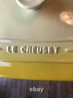 LE CREUSET Yellow Hombre Dutch Oven Lid Only, 10 x 14