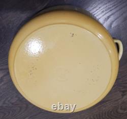 Le Creuset #28 Dutch Oven 7.25 qts. YELLOW Round withLid Cast Iron JH1