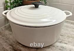 Le Creuset #28 Dutch Oven 7.5 qts. White Round withLid Cast Iron R96