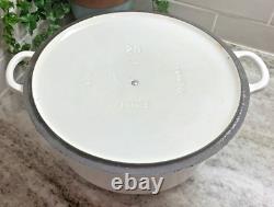 Le Creuset #28 Dutch Oven 7.5 qts. White Round withLid Cast Iron R96