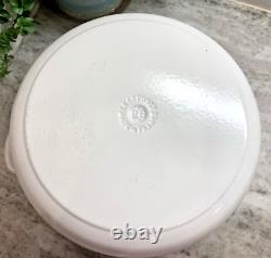 Le Creuset #28 Dutch Oven 7.5 qts. White Round withLid Cast Iron R96