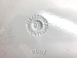 Le Creuset #28 Dutch Oven 7.5 qts. White Round withLid Cast Iron R96