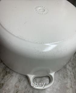 Le Creuset #28 Dutch Oven 7.5 qts. White Round withLid Cast Iron R96