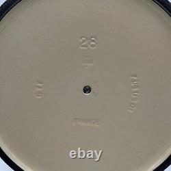 Le Creuset #28 Lime/Avocado Green Round Enameled Cast Iron Dutch Oven 7.25 qt