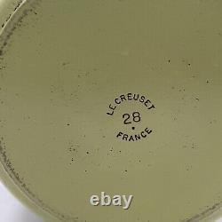 Le Creuset #28 Lime/Avocado Green Round Enameled Cast Iron Dutch Oven 7.25 qt