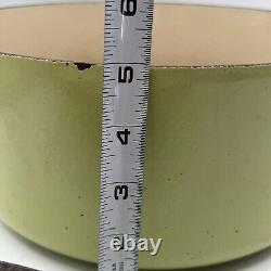 Le Creuset #28 Lime/Avocado Green Round Enameled Cast Iron Dutch Oven 7.25 qt