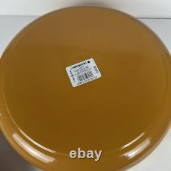 Le Creuset #30 Cast Iron Signature Round Wide Dutch Oven 6.75 Qt Nectar NWOB