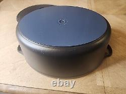 Le Creuset Cast Iron Signature Oval Dutch Oven 15.5qt 40cm 15.75 Matte Black