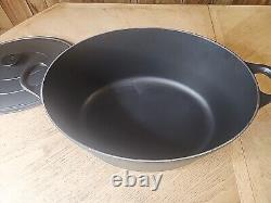 Le Creuset Cast Iron Signature Oval Dutch Oven 15.5qt 40cm 15.75 Matte Black