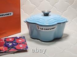 Le Creuset Cocotte Fleur Flower Purist Blue 20cm 2L Silver Knob Dutch oven NIB