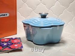 Le Creuset Cocotte Fleur Flower Purist Blue 20cm 2L Silver Knob Dutch oven NIB