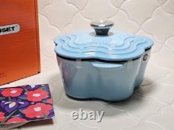 Le Creuset Cocotte Fleur Flower Purist Blue 20cm 2L Silver Knob Dutch oven NIB