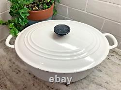 Le Creuset Dutch Oven Oval #31/6.75 Qt Classic White VGC- CHIP