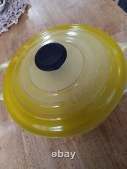Le Creuset Dutch oven 24 5.5 Quart Yellow Used Pre 2015 Clean Good Condition