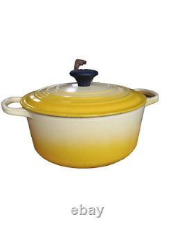 Le Creuset Dutch oven 24 5.5 Quart Yellow Used Pre 2015 Clean Good Condition