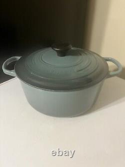 Le Creuset Enamel Cast Iron Round French Dutch Oven #26, 5.5 Qt. OCEAN Blue