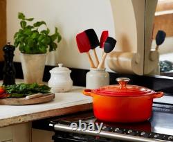 Le Creuset Enameled Cast Iron Signature Round Dutch Oven withLid 5-1/2 Quart Flame