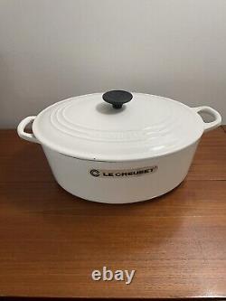 Le Creuset Enameled Dutch Oven Signature Oval Casserole 6.75 Qt /31 cm -Meringue