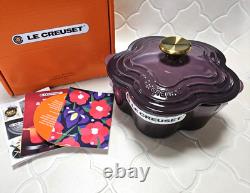 Le Creuset Fig Purple Flower Fleur Dutch Oven 2.1Qt Gold Knob Black Matte Enamel