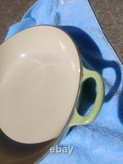 Le Creuset France #30 Enamel Cast Iron Round Dutch Oven With Lid (T)