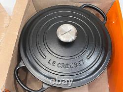 Le Creuset L'Originale Signature 5.5 QT Round Dutch Oven, Matte Black Licorice