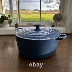 Le Creuset No. 28 Round Dutch Oven Blue 7 1/4 Quart With Lid 7.25 Cast Iron