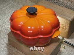 Le Creuset Orange Pumpkin Cocotte Dutch Oven Cast Iron Enamel Coated 2QT 1.9L
