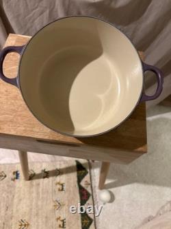 Le Creuset Purple Cast Iron Cocotte Round Dutch Oven 22cm