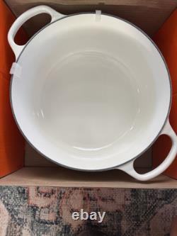 Le Creuset SIGNATURE ENAMELED CAST IRON Flame Color Round Dutch Oven