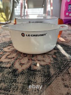 Le Creuset SIGNATURE ENAMELED CAST IRON Flame Color Round Dutch Oven