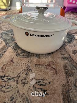 Le Creuset SIGNATURE ENAMELED CAST IRON Flame Color Round Dutch Oven