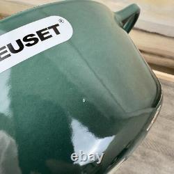 Le Creuset Signature Enameled Cast Iron Round Dutch Oven 5 1/2-Qt Artichaut Read