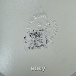 Le Creuset Signature Enameled Cast Iron Round Dutch Oven 7 1/4 Qt. Matte White