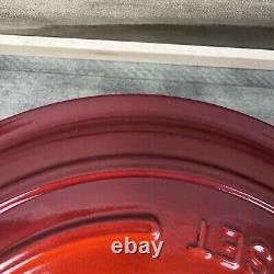 Le Creuset Signature Enameled Cast Iron Round Wide Dutch Oven 6 3/4-Qt. Red Read