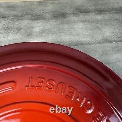 Le Creuset Signature Enameled Cast Iron Round Wide Dutch Oven 6 3/4-Qt. Red Read