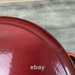Le Creuset Signature Enameled Cast Iron Round Wide Dutch Oven 6 3/4-Qt. Red Read