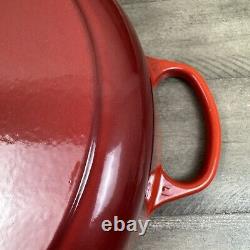 Le Creuset Signature Enameled Cast Iron Round Wide Dutch Oven 6 3/4-Qt. Red Read