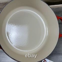 Le Creuset Signature Enameled Cast Iron Round Wide Dutch Oven 6 3/4-Qt. Red Read
