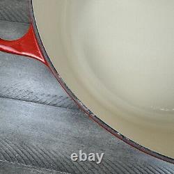 Le Creuset Signature Enameled Cast Iron Round Wide Dutch Oven 6 3/4-Qt. Red Read