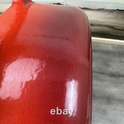 Le Creuset Signature Enameled Cast Iron Round Wide Dutch Oven 6 3/4-Qt. Red Read