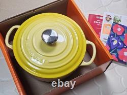 Le Creuset Signature Round Dutch Oven 20cm 2.25qt Soleil Yellow Cast Iron NIB