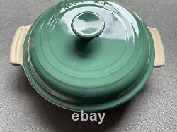 Le Creuset Stoneware 8.5 Round Baking Casserole Dutch Oven WithLid Green