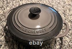 Le Creuset Traditional Round Dutch Oven 2.75 QT Oyster Grey with Lid GUC
