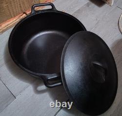 Lodge Dutch Oven With Lid