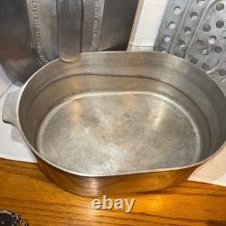 Magnalite GHC Country Collection 15.5 In. 12 Qt. Dutch Oven Roaster w Lid Trivet