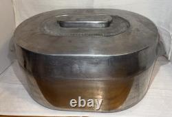 Magnalite GHC Country Collection 15.5 In. 12 Qt. Dutch Oven Roaster w Lid Trivet