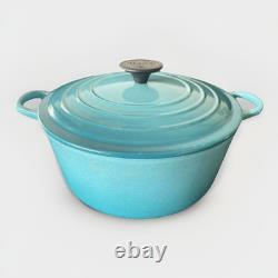 NOS LeCreuset 24 Dutch Oven Caribbean Blue 4.2 L 4.5 qt Round Enameled Cast Iron